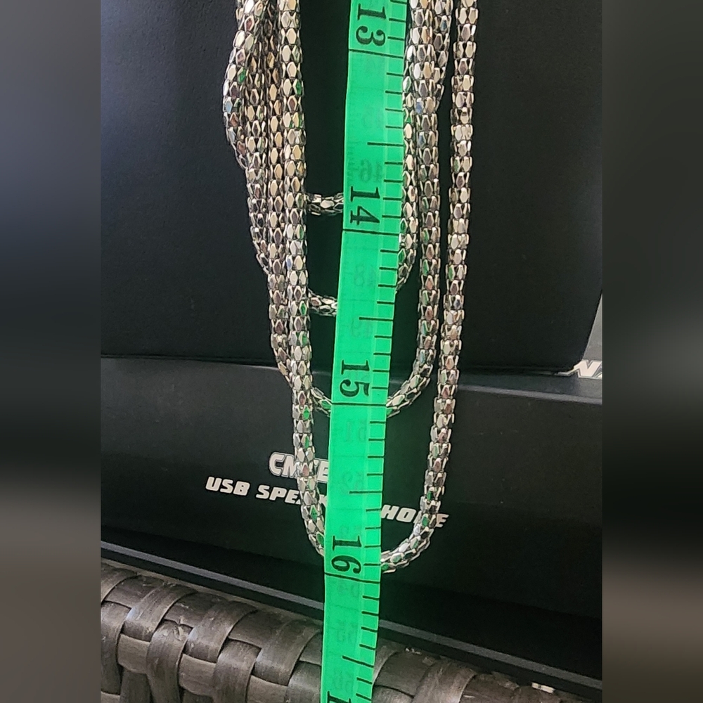 Elegant Silver Tone Chain Necklace and Earring Set - Picture 7 of 10